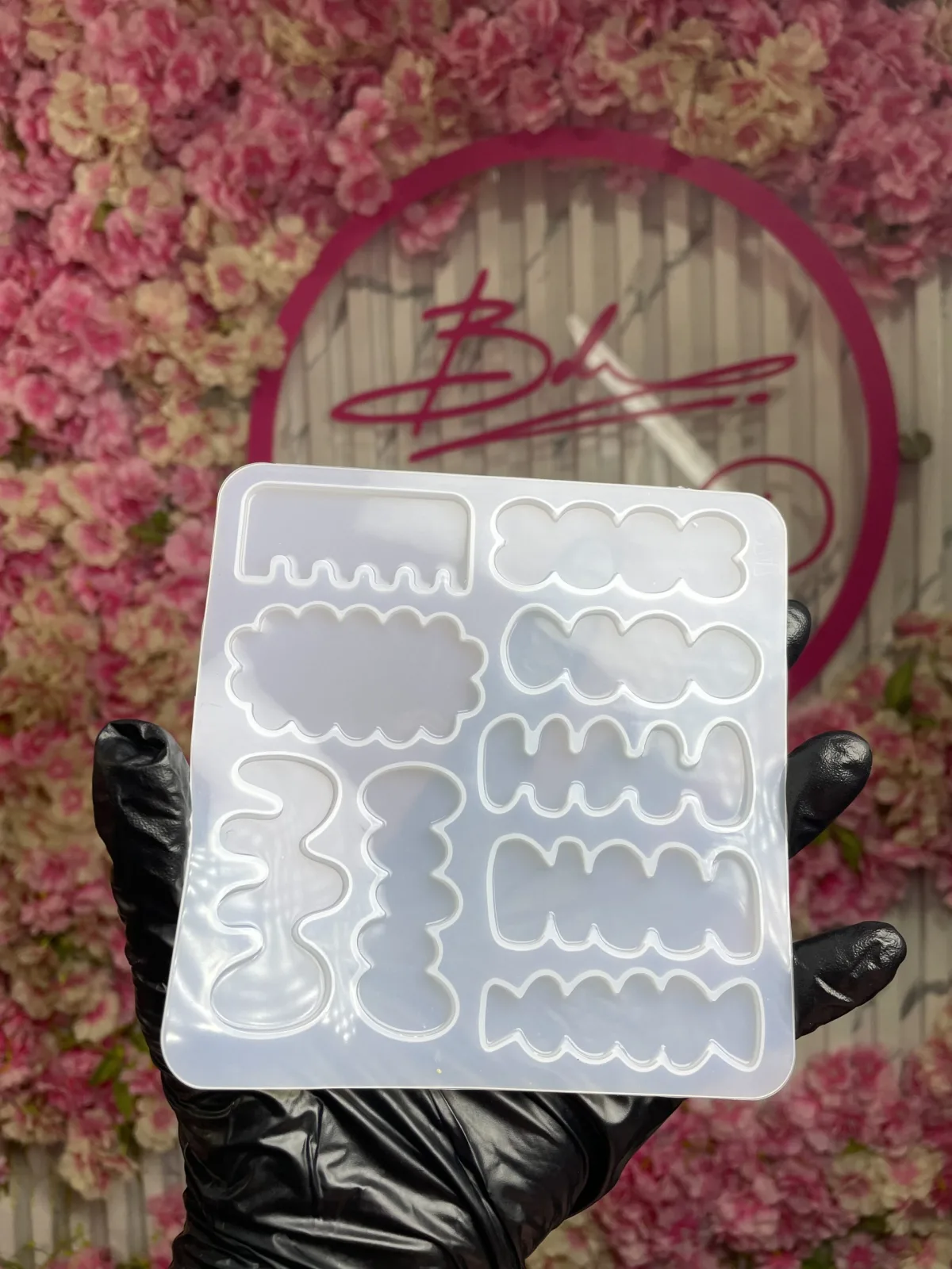 HAIR PIN MOLD AND PIN