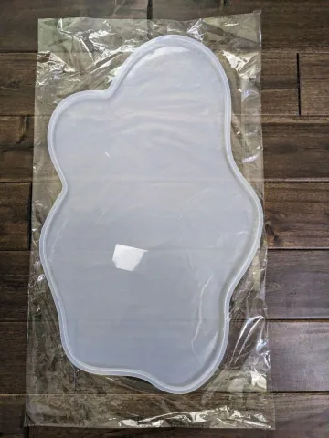 TABLE MOLD AND STAND photo 2
