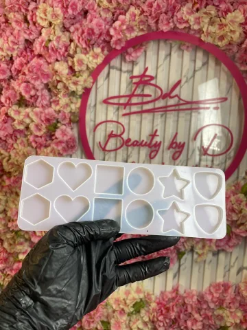 SHAPE KEYCAHIN MOLD 2 photo 3