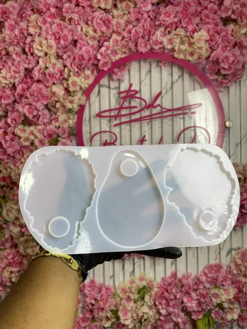 NAIL PALLET MOLD