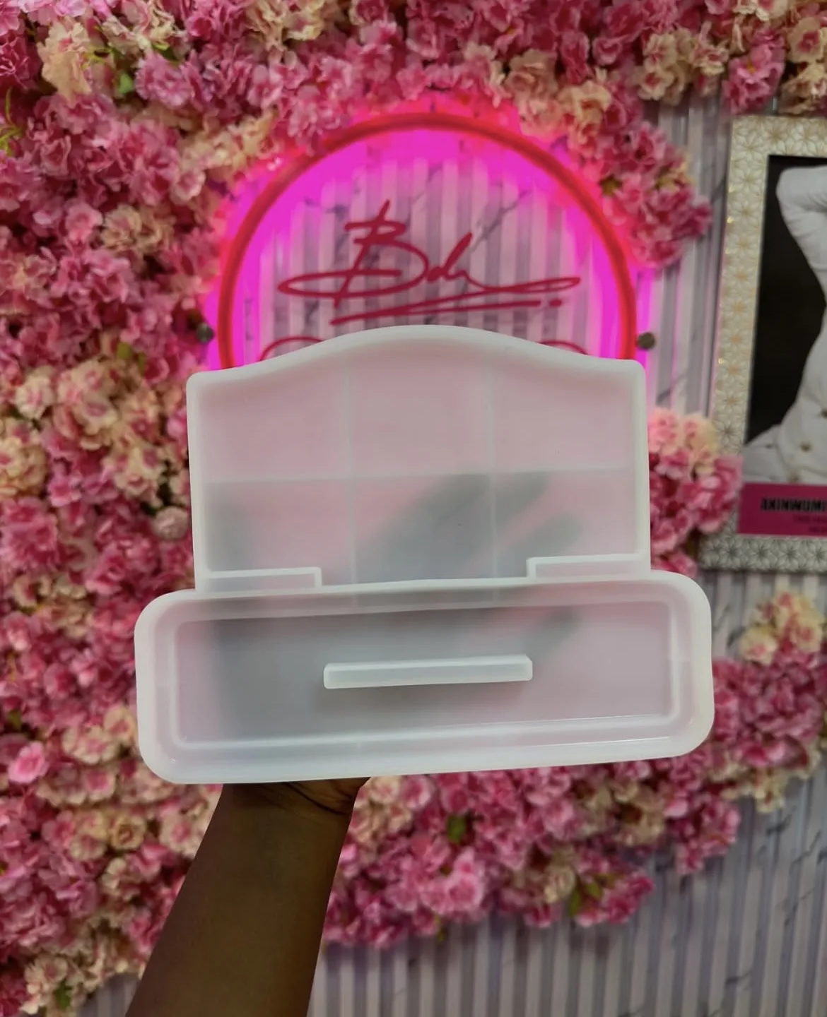 BRAND SIGNAGE MOLD