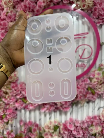 DROPPING EARRING