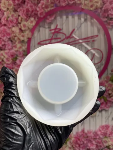 Ash tray