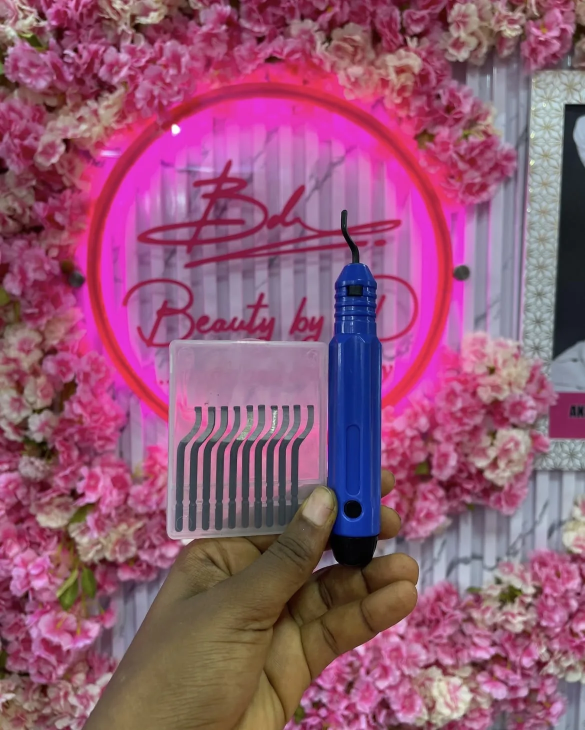DEBURRING TOOL
